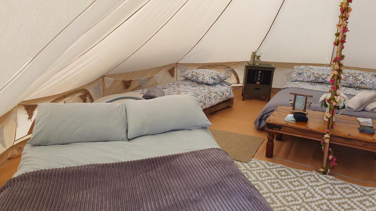 Готель Calon Y Goedwig Glamping Лландовері Екстер'єр фото